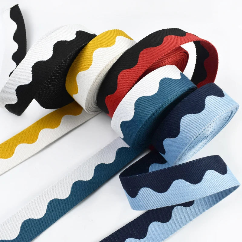ruban polyester 38mm large rayures ondulées moderne rouge noir bleu blanc jaune orange marron