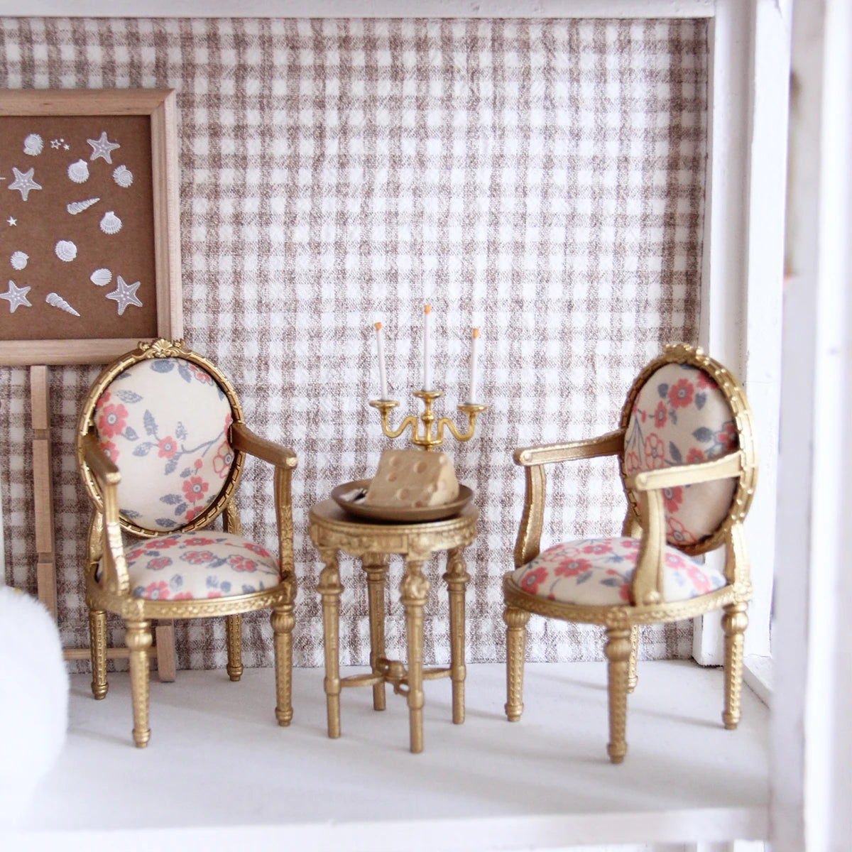 meubles miniatures résine chaises table or blanc floral rococo louis xv vintage figurinesDecorationMiniMaison