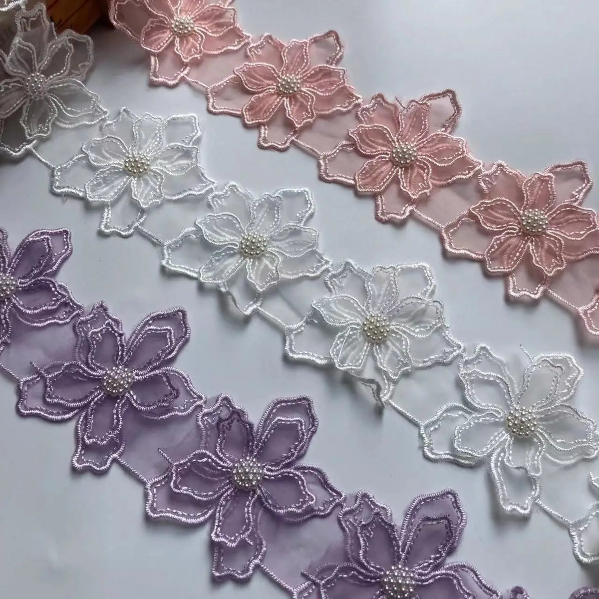 ruban dentelle motif floral coton polyester mariage rose blanc violet transparent