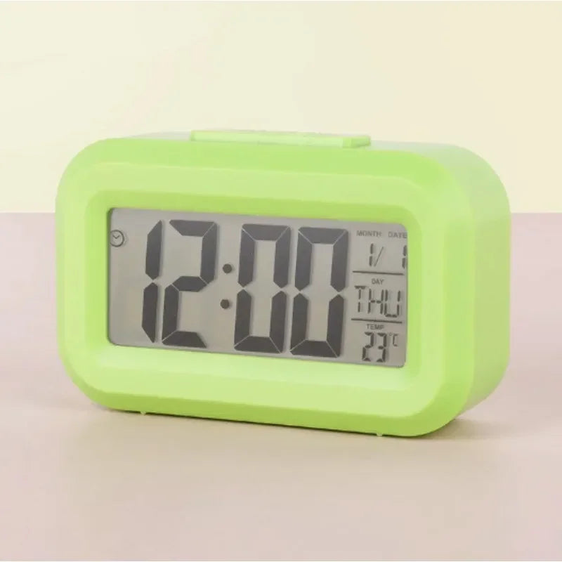 horloge numérique moderne compacte affichage lcd vert noir blanc rose clair timer radio fonctionnement