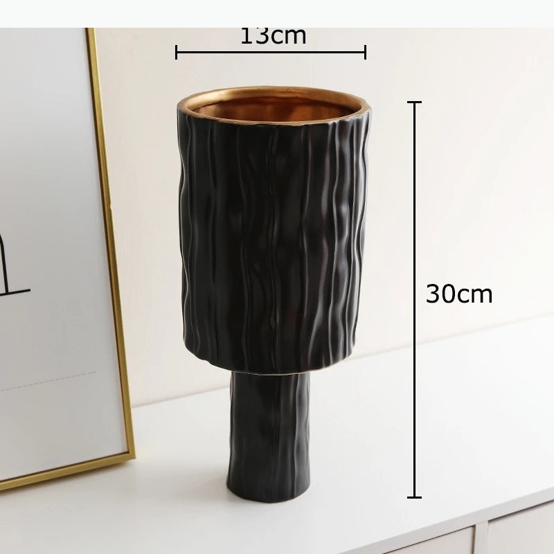 vases modernes noirs dorés rayures verticales élégants pots fleurs décoration arrangement floral