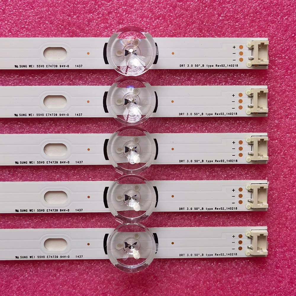 bande lumineuse led blanc moderne connecteurs électriques qr code texte imprimé