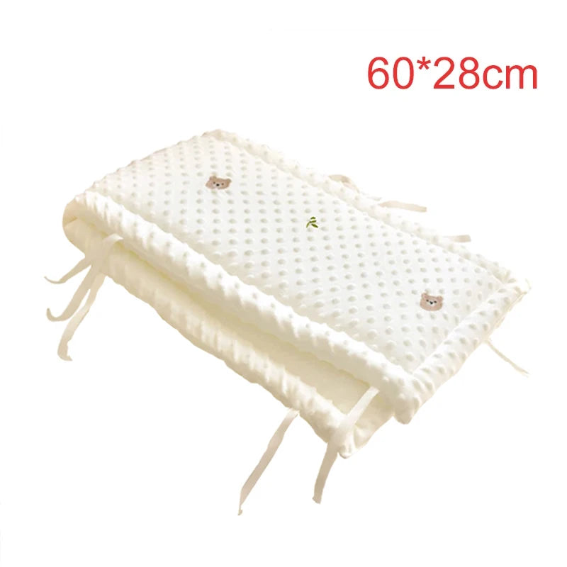 coussin lit bébé blanc brodé animal mignon doux rubans attachables sécurité 120cm 1ans