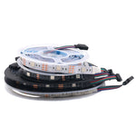 Ruban LED RGB montrant les couleurs changeantes