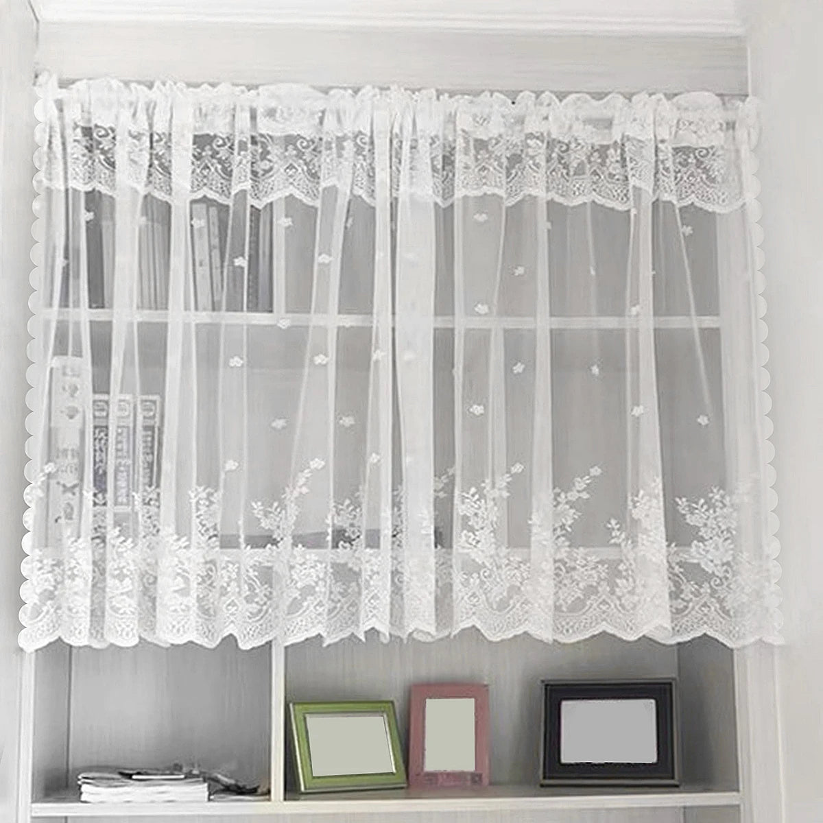 rideau fenêtre blanc dentelle florale motifs pointillés vintage décoratif cuisine chambre