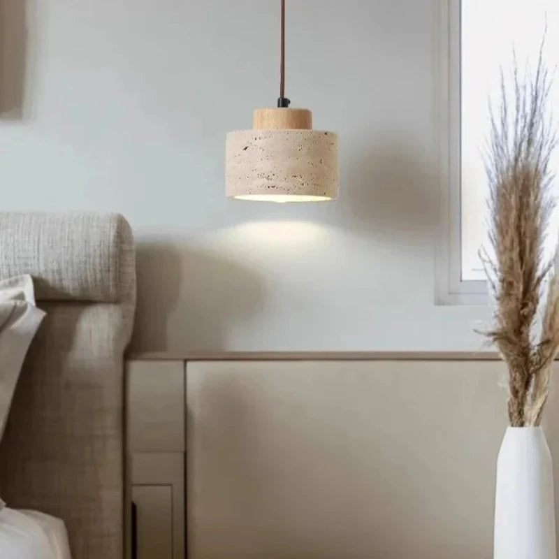 suspension lumineuse moderne pierre naturelle texture marbrée câble suspendu interrupteur bouton éclairage maison décoration