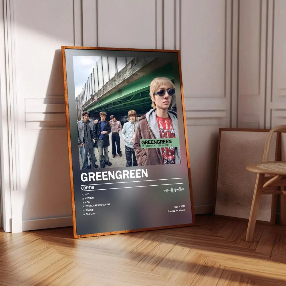 affiche moderne groupe personnes couleur beige vert gris blanc cadre bois décoration intérieure chambre