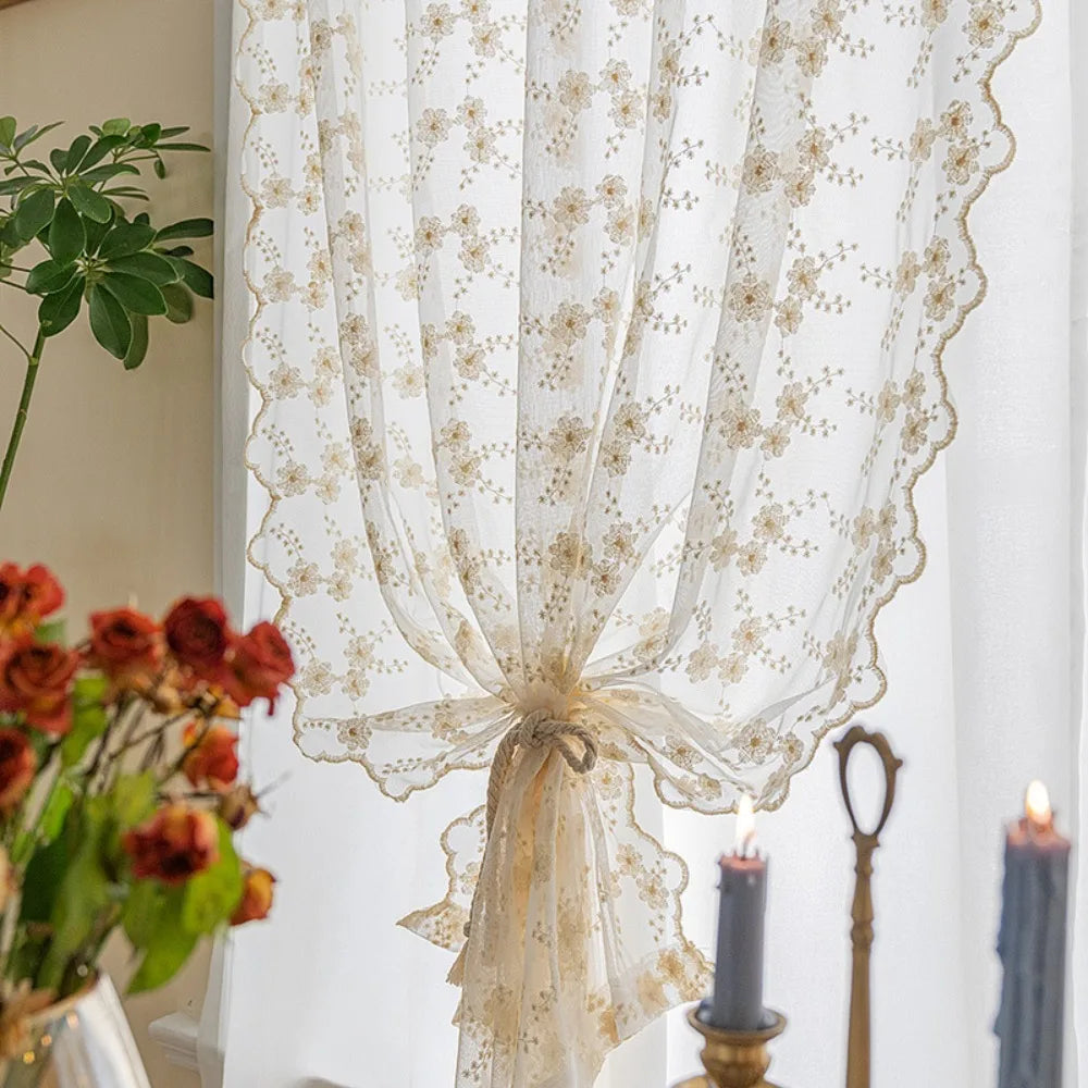 rideaux floral brodé blanc crème vintage bohème translucides chambre coucher