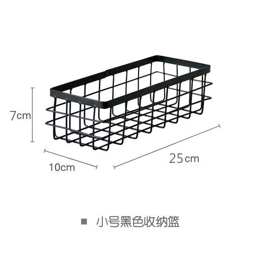 paniers rangement métal noir blanc maille moderne tissu beige cuillère fourchette plante artificielle bouteille