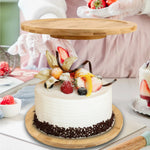 Plateau rotatif avec des fruits et desserts en présentation