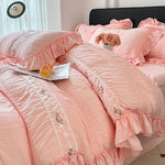 ensemble literie romantique broderies roses volants drap plat oreillers taies d'oreiller couleurs pastel vert