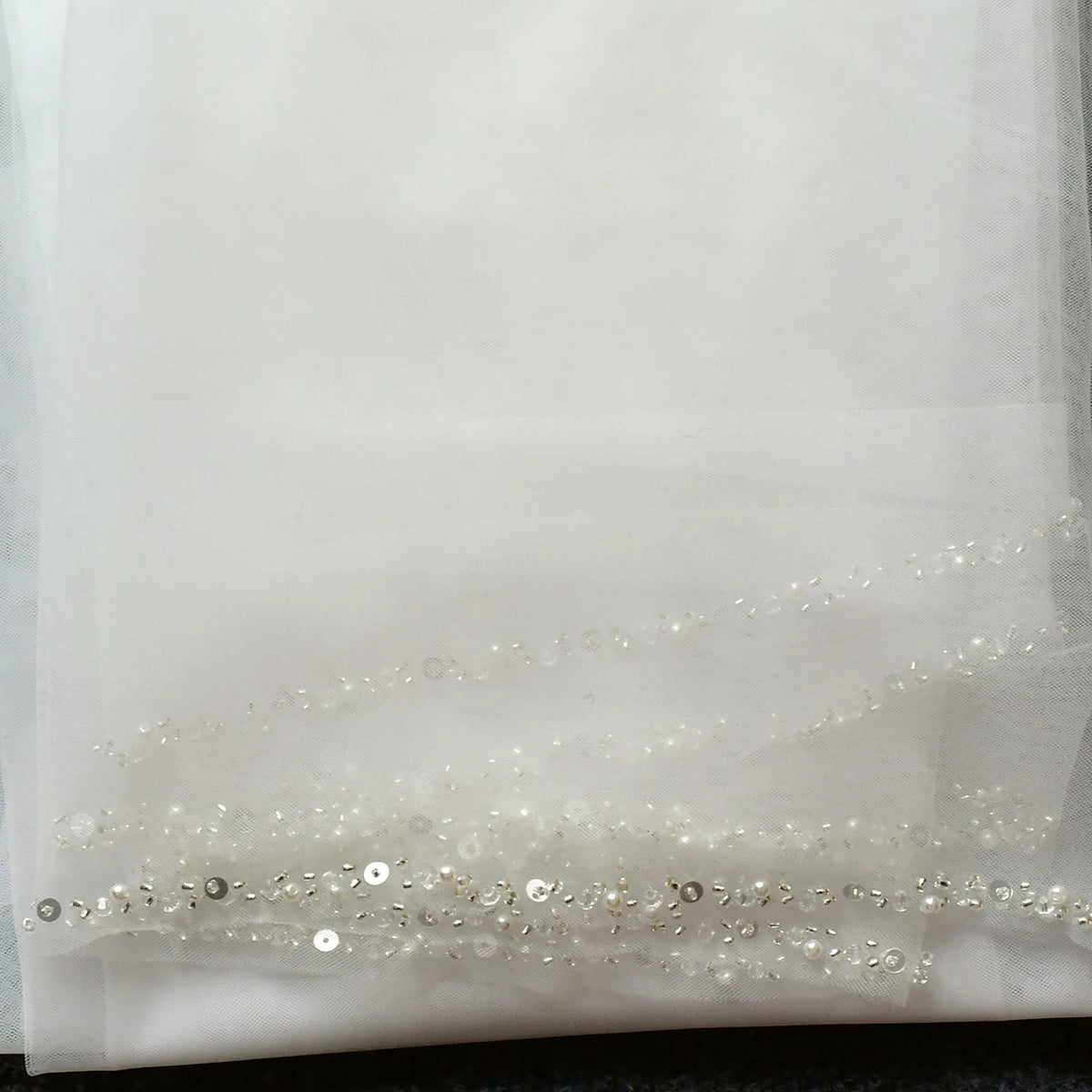 voile mariée blanc bord transparent classique peigne métallique