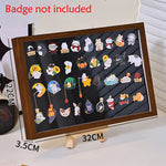 présentoir porte badges acrylique réutilisable contemporain bois marron noir clips badges