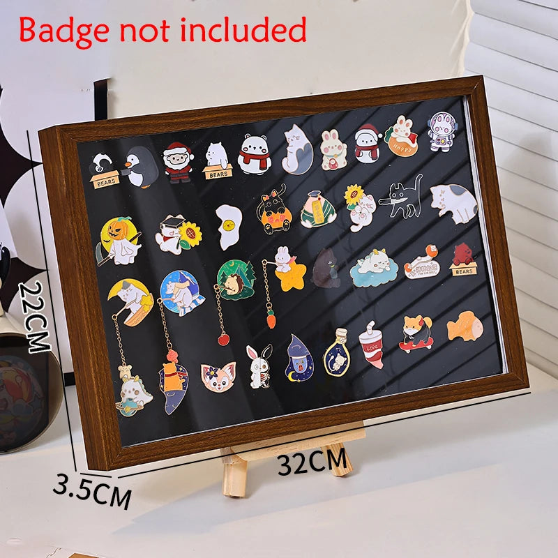 présentoir porte badges acrylique réutilisable contemporain bois marron noir clips badges