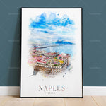 Cette illustration aquarelle capture le paysage coloré et la beauté de Naples, en Italie, avec ses bâtiments aux couleurs vives, son panorama côtier et son mont Vésuve en arrière-plan.