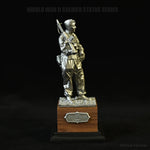 statuettes soldat guerre mondiale argenté marron réaliste base bois socle noir