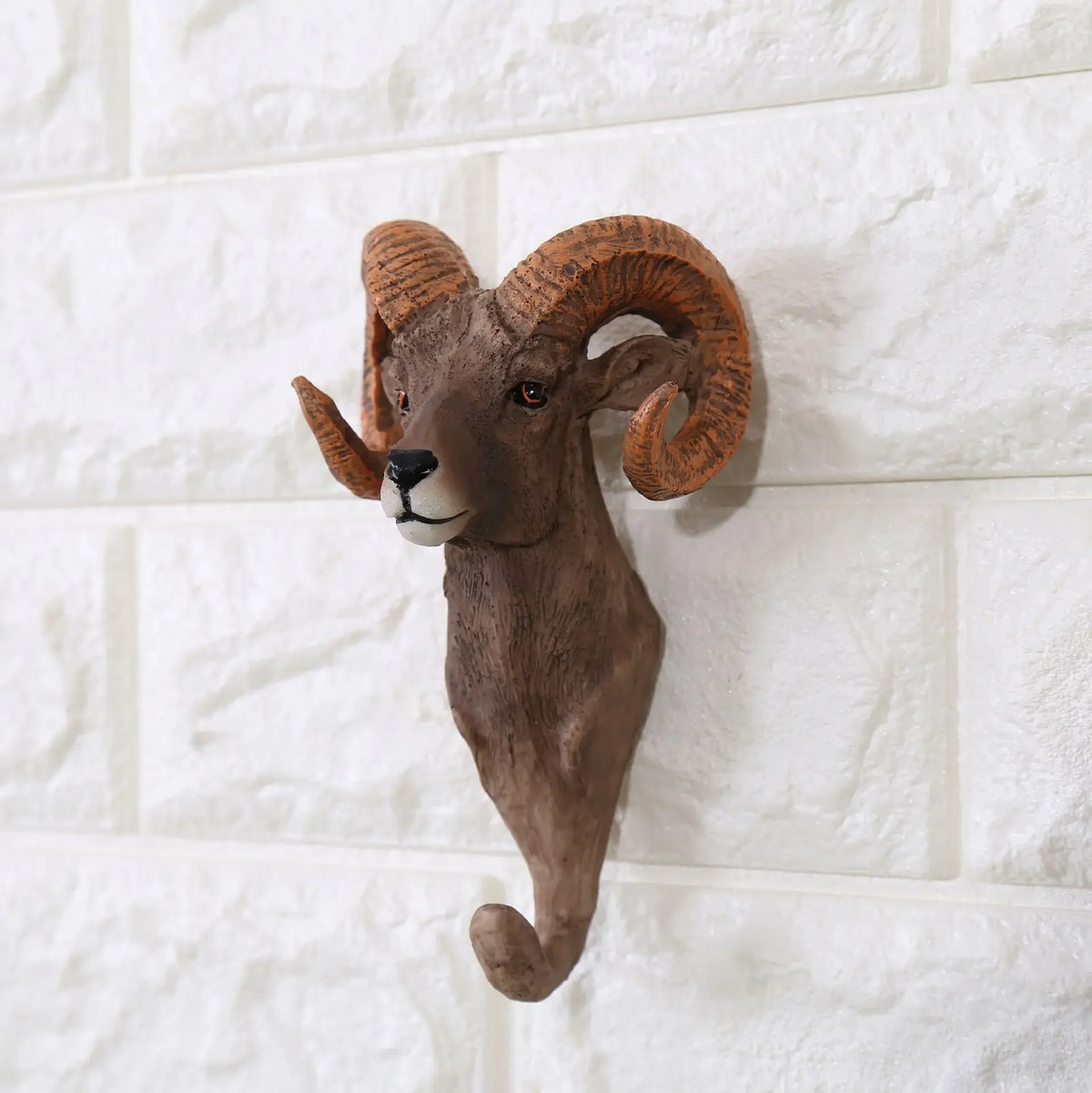 tête animale sculptée girafe gorille zèbre éléphant ram cerf décorative réaliste fixée