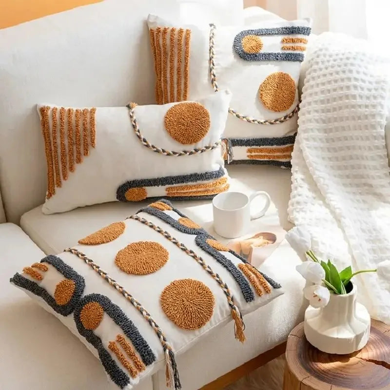 taies d'oreiller géométriques brodées modernes coton polyester blanc orange gris respectueux environnement opaques maison