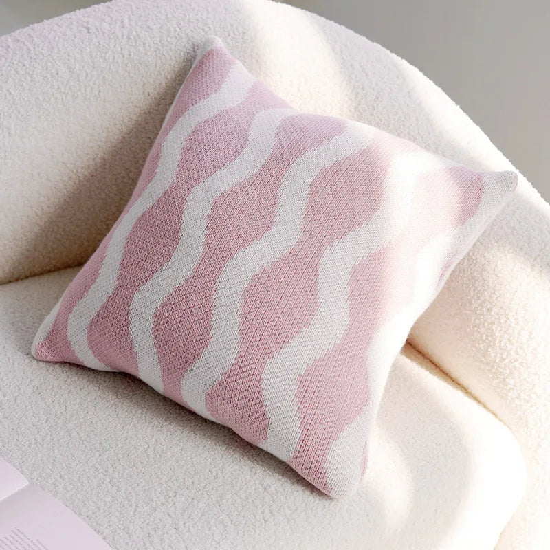 housse coussin forme lapin rose velours rayures blanches animal compagnie doux confortable décoration maison