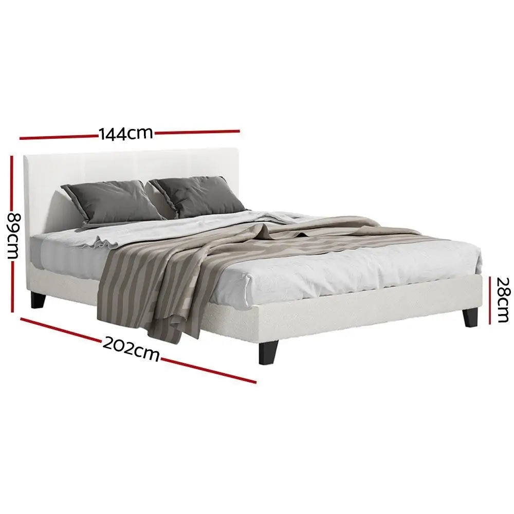 lit moderne blanc tête lit texturée pieds noirs minimaliste fixations métalliques