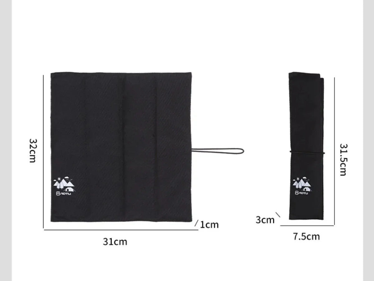 coussin pliable plein air camping noir vert olive imprimé logo blanc texture tissée pratique
