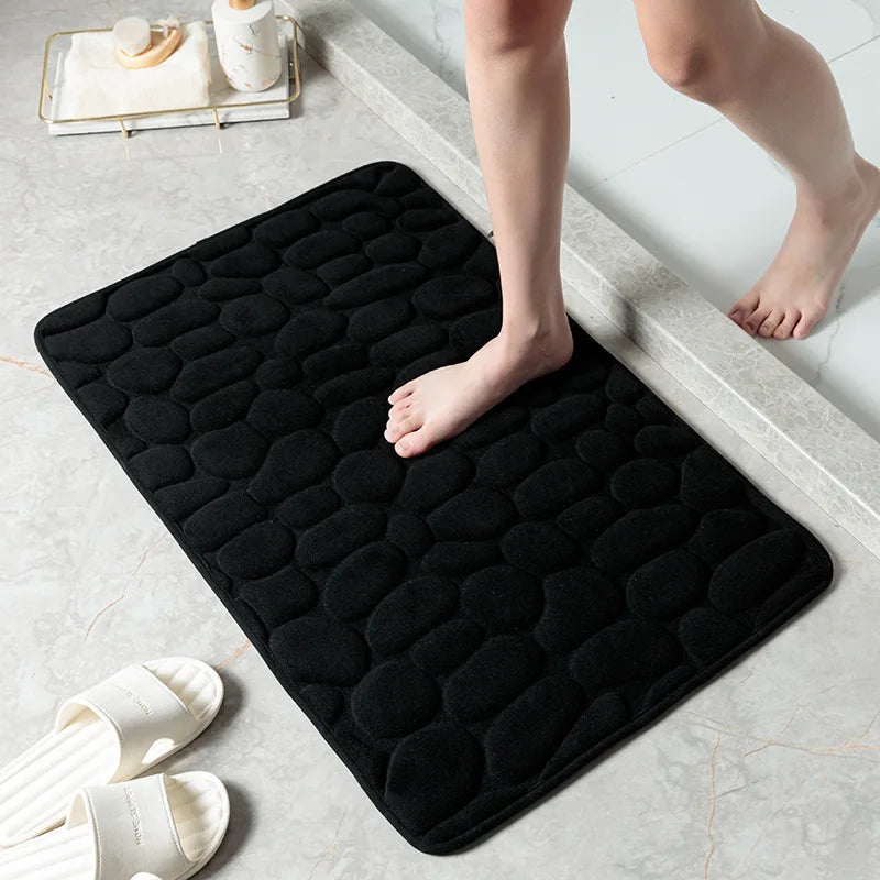 tapis bain texturé galets couleur noir marron beige gris moderne duveteux absorbant rapide