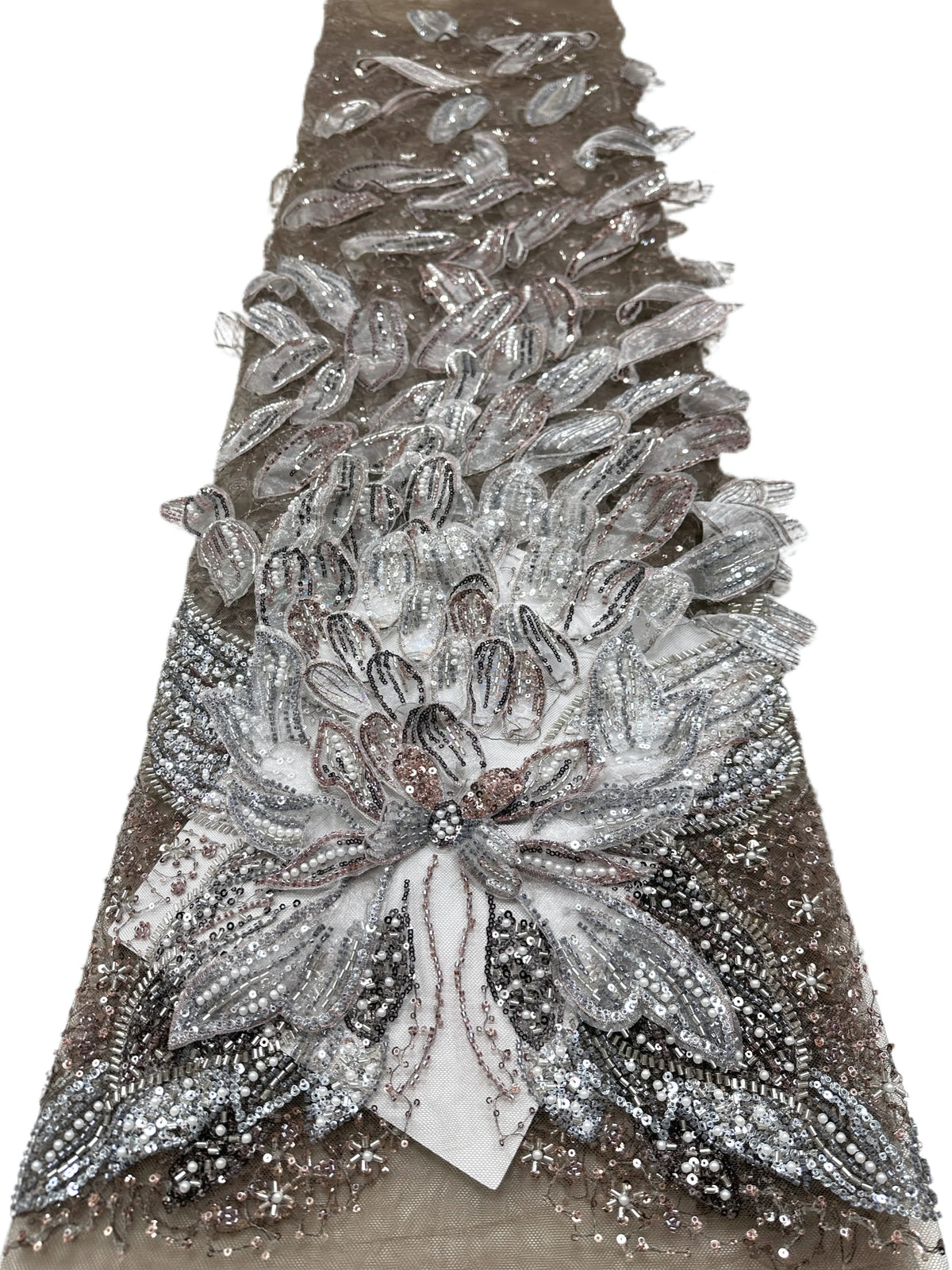 ruban décoratif luxueux fleurs relief strass couleur bleu clair rose beige violet gris élégant