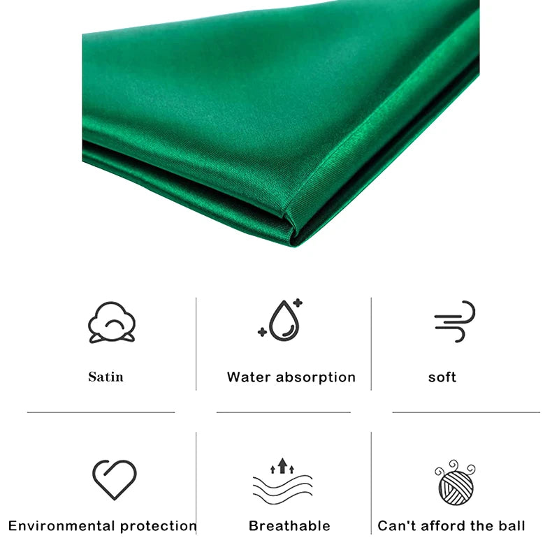 Tissu satiné vert d'eau doux et respirant, avec une grande capacité d'absorption de l'eau, offrant une protection écologique sans coût élevé.