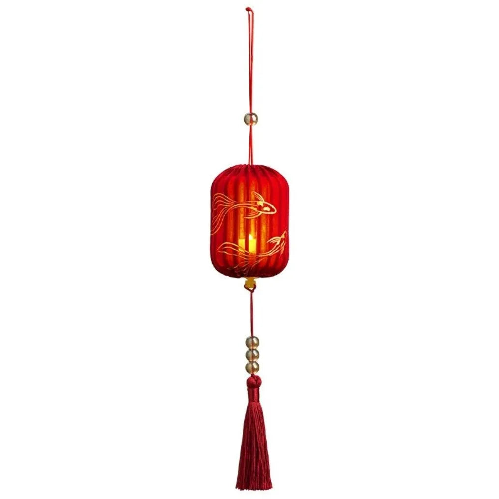 lanterne traditionnelle rouge poissons dorés éclatants pompon cordelette mariage anniversaire noël