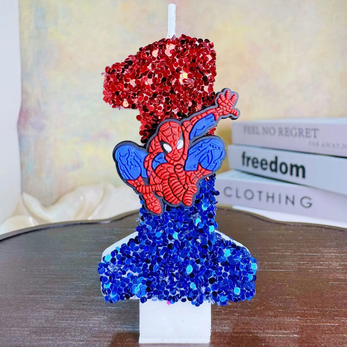 bougies décoratives anniversaire spiderman sequins brillants rouge bleu noir decoration gâteau fête thème