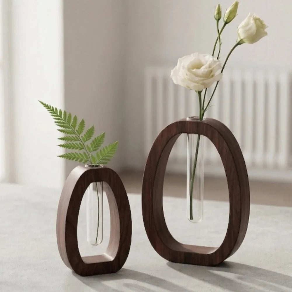 vase décoration marron foncé verre transparent bois naturel moderne minimaliste