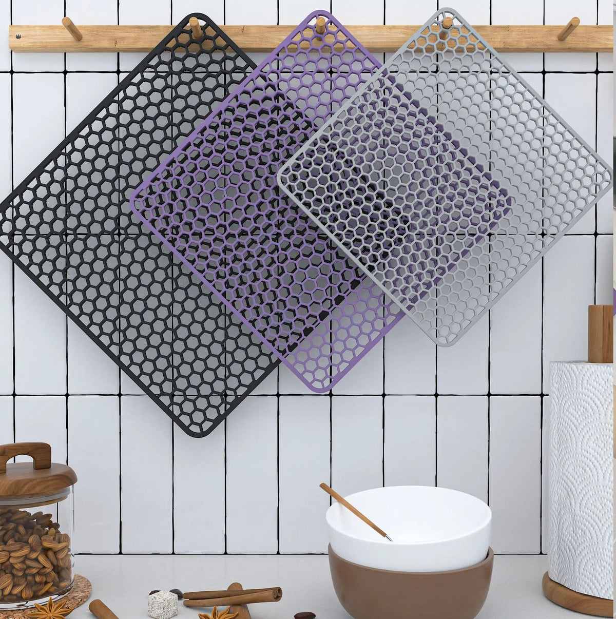tapis protection moderne cuisine jaune violet gris grille hexagonale opaque
