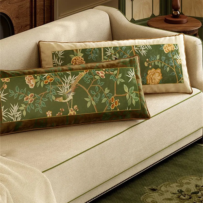 coussin carré velours floral oiseau vert beige traditionnel décor maison lit sofa nouvelle collection