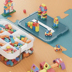 Boîte de rangement Lego de couleur bleu royal sur étagère