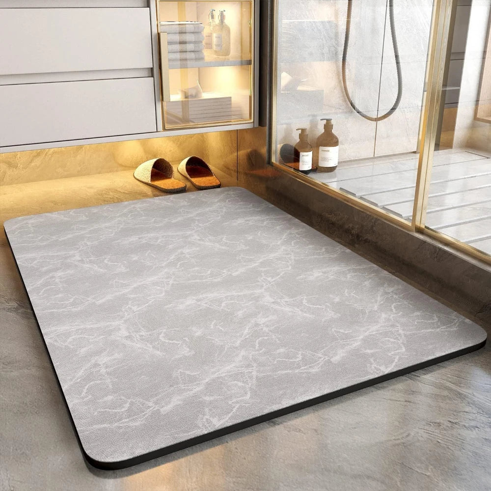 tapis sol antidérapant moderne marbré gris bleu clair salle bain porte absorption rapide decorationintérieur