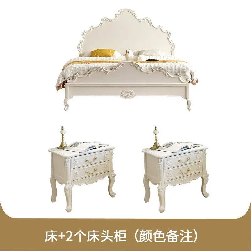 lit blanc classique ornements sculptés motifs floraux tête lit chevet coussins draps oreillers tapis