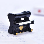 décoration miniature piano figurine résine marron orange noir réaliste texture relief opacité