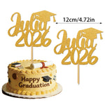 gâteau graduation personnalisable lettres motifs festifs diplômes livres étoiles blanc violet bleu doré rose