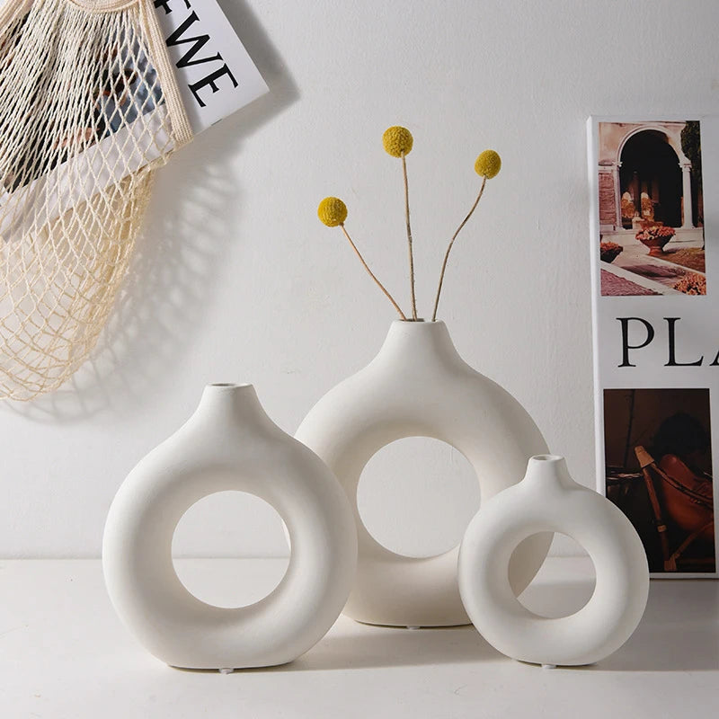 vases decoratifs blancs noirs modernes minimalistes rond simples