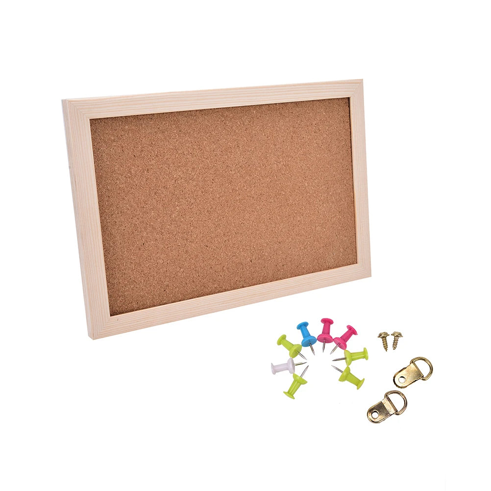 tableau liège marron clair tiges colorées crochets dorés crayon cordon accessoire décoration classique fixations