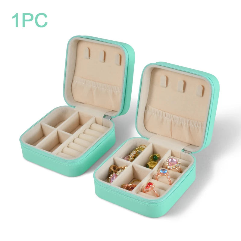 boîte bijoux velours beige portable moderne zippée rose blanche verte