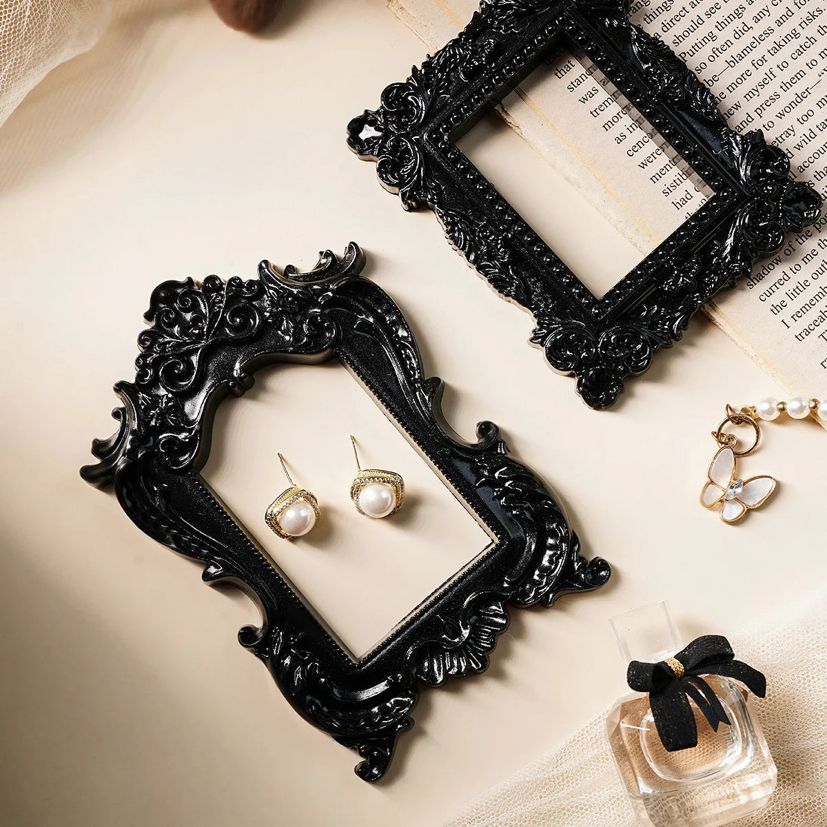 cadre decoratif baroque noir ornements classique boucles doreilles erotique erotique erotique erotique erotique erotique