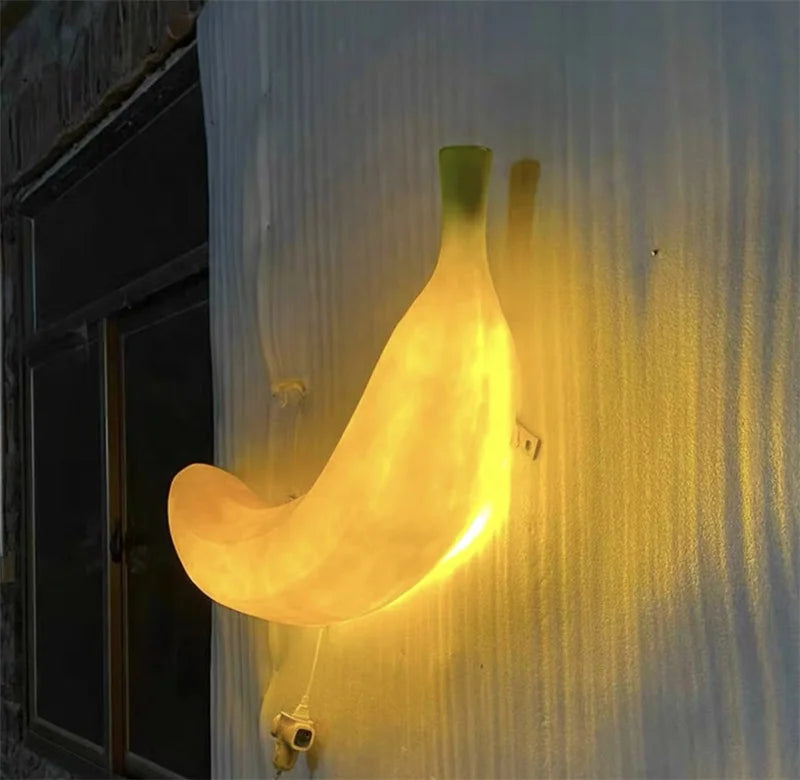 lampe décorative forme banane jaune moderne matériau métal fixations statuaire intérieure decoration