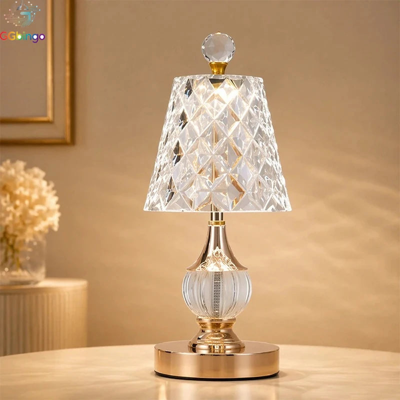 lampe table led rechargeable dorée transparente texture géométrique classique élégant abat jour fixée base