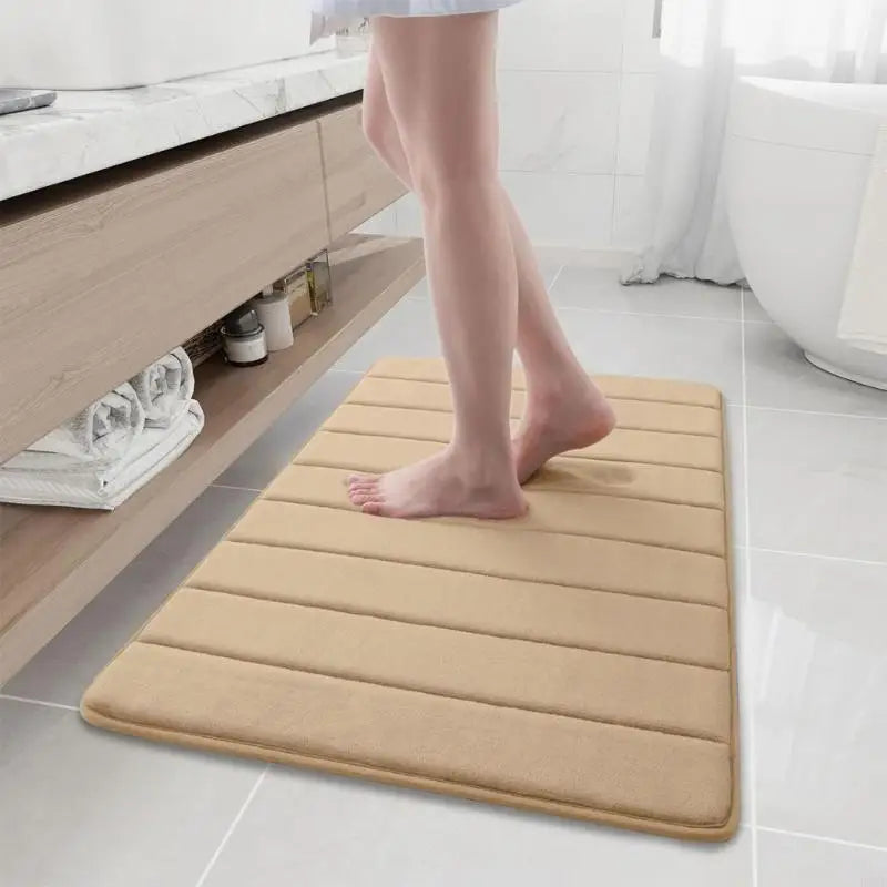 tapis bain mousse mémoire forme doux confortable antidérapant rapide séchage gris rayures moderne