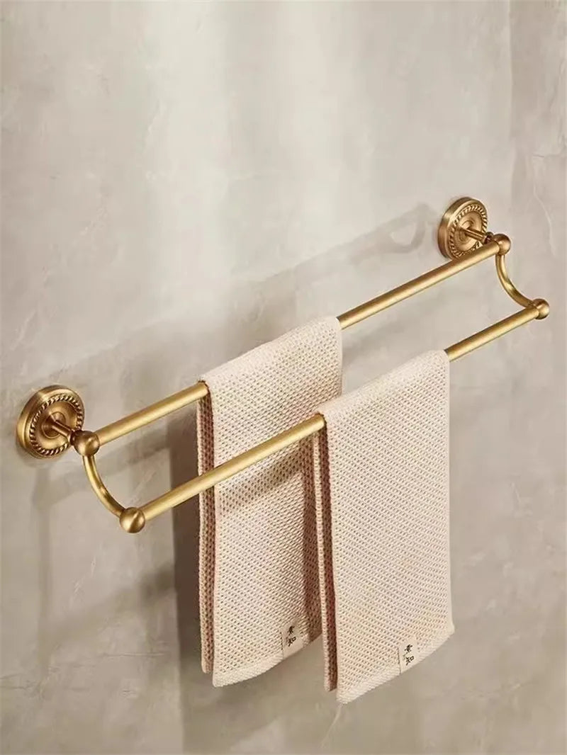 accessoires salle bain doré porte serviettes crochet classique finition antique fixations murales ensemble quincailleries