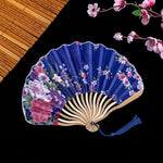 éventail pliant traditionnel fleurs soie bois motifs floraux blanc vert rose