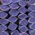 sachets lavande huile essentielle bougies parfumées bijoux résine motifs floraux texture lavande violettes intérieur