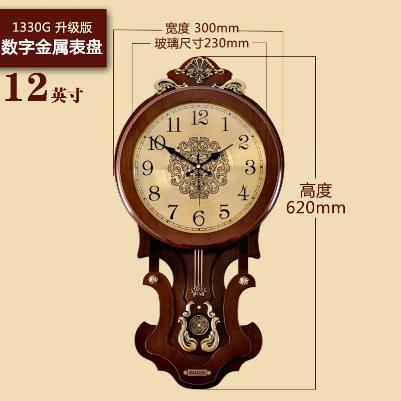 horloge murale bois doré motif floral vintage classique fixation decoration maison