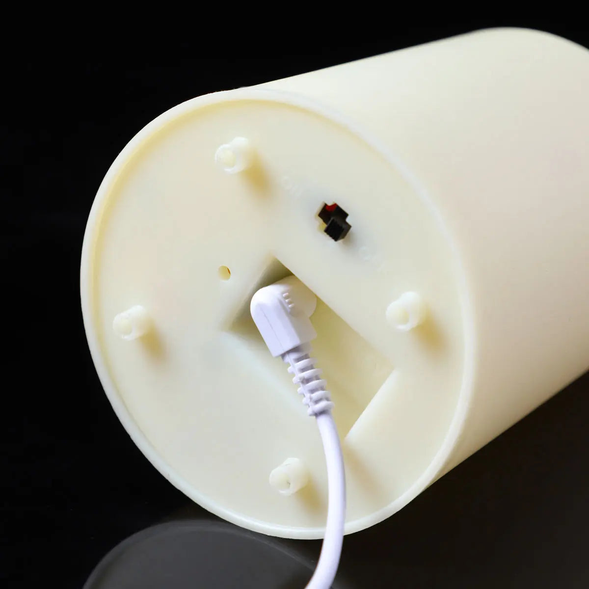 bougies led sans flamme rechargeables blanc crème rondes modernes télécommande usb adhésives noël vacances